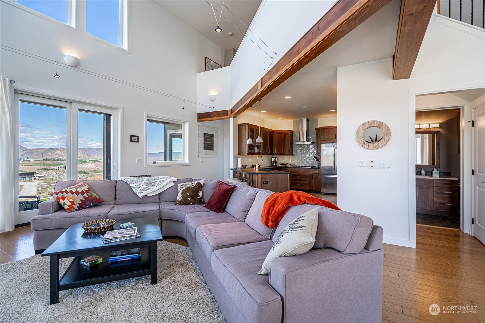 200 Ridge Road Orondo, WA 98843 - Photo 9 of 40 a living room with furniture and kitchen view
