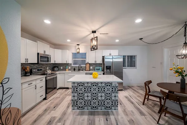 $2,500 | 5918 Lattimer Drive, Houston, TX 77035