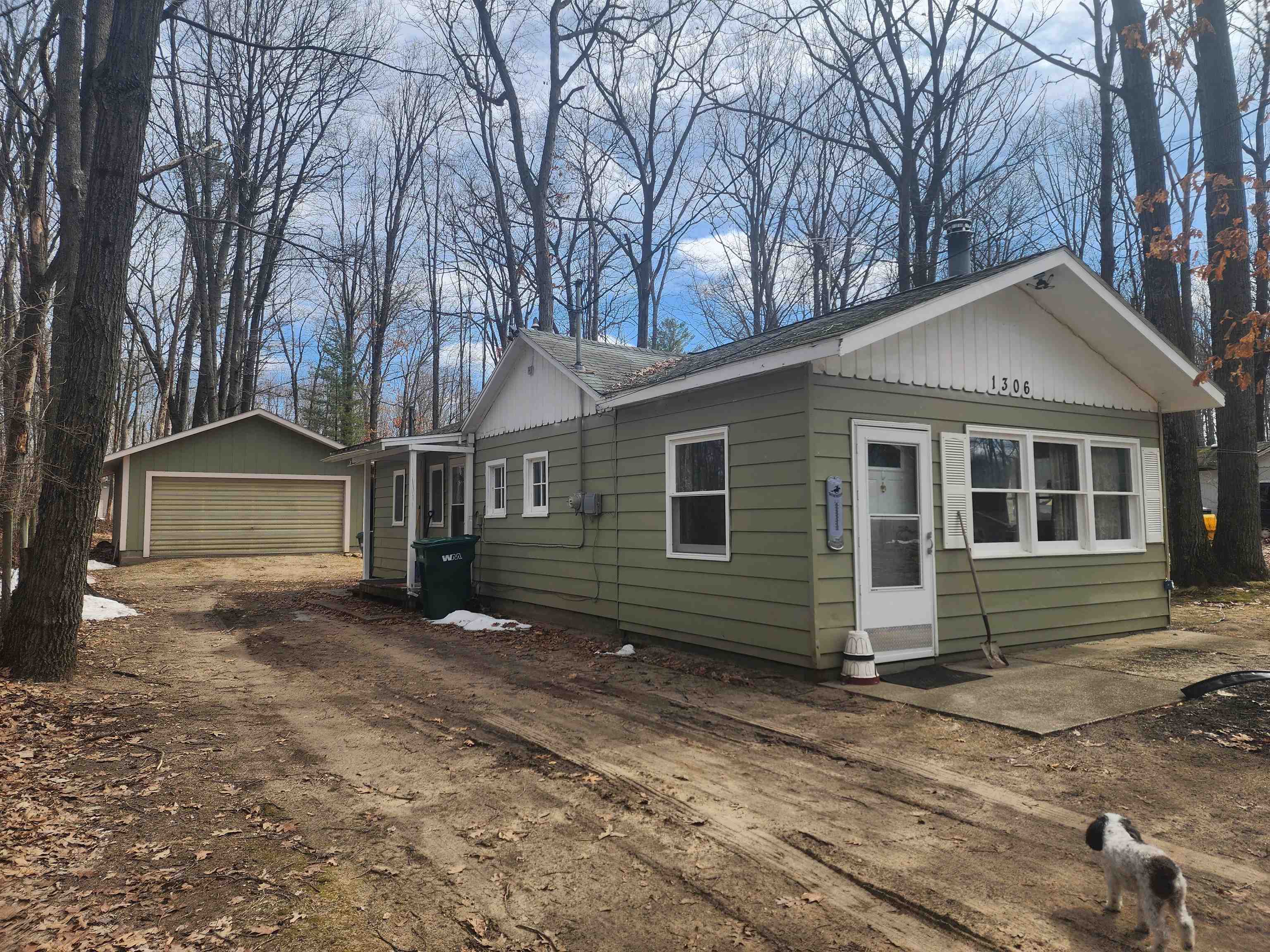 1306 Russell Street Harrison, MI 48625 - Photo 1 of 7