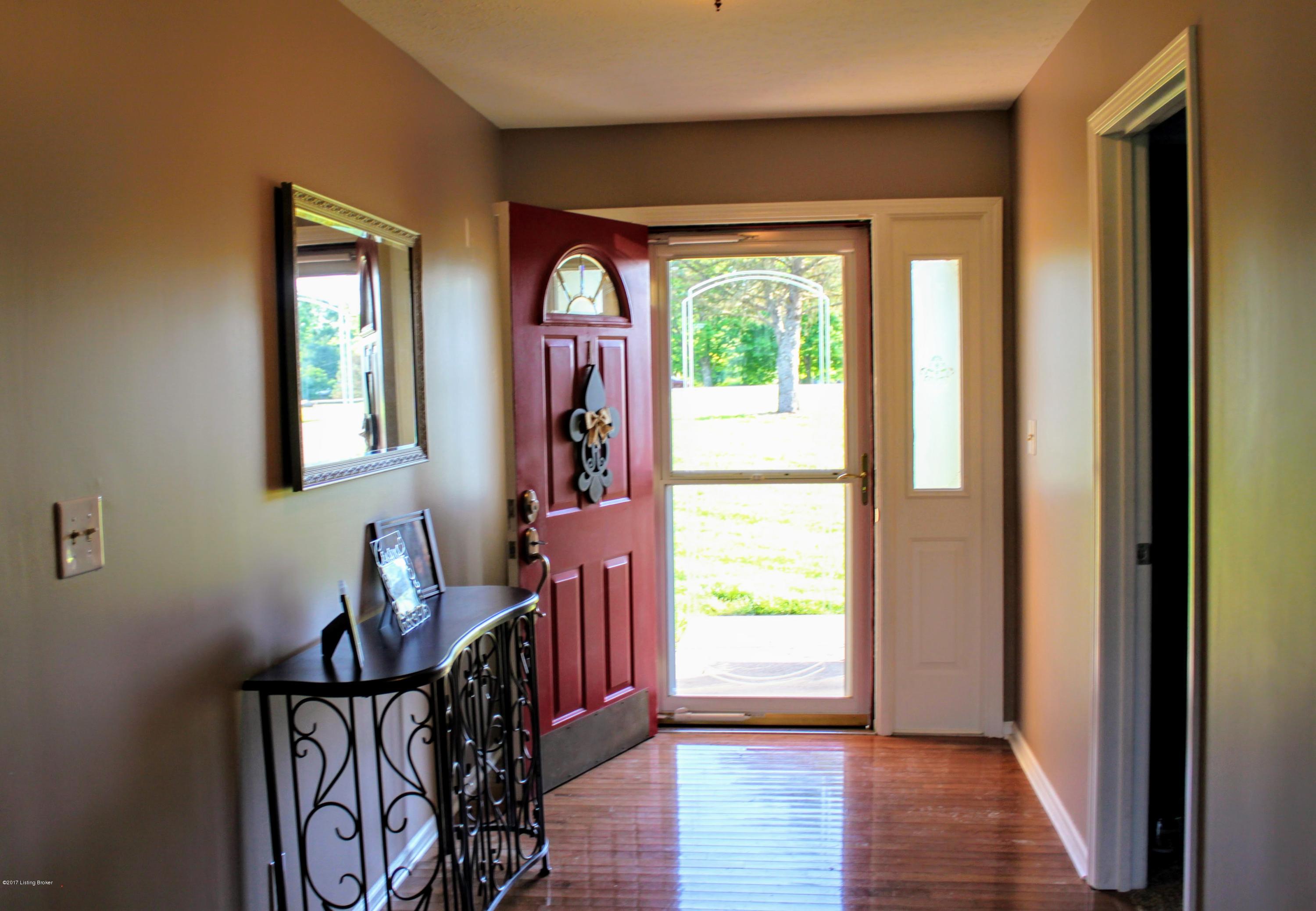 2116 Zoneton Road Shepherdsville, KY 40165 - Photo 3 of 26 IMG_3286