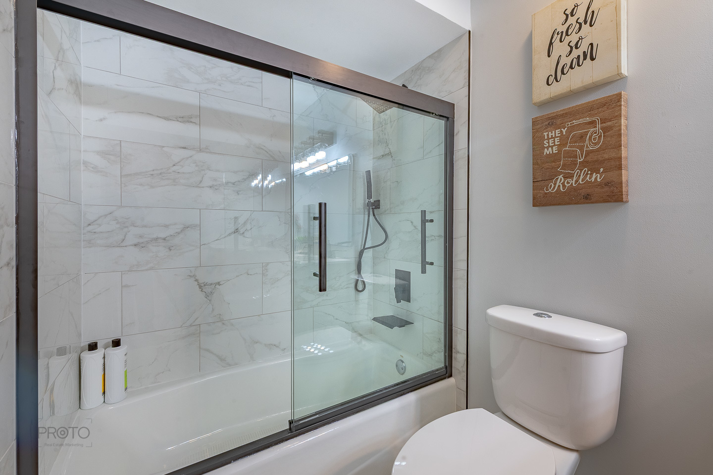 11015 South 84th Avenue, Unit 3C Palos Hills, IL 60465 - Photo 14 of 30 a bathroom with a shower and toilet