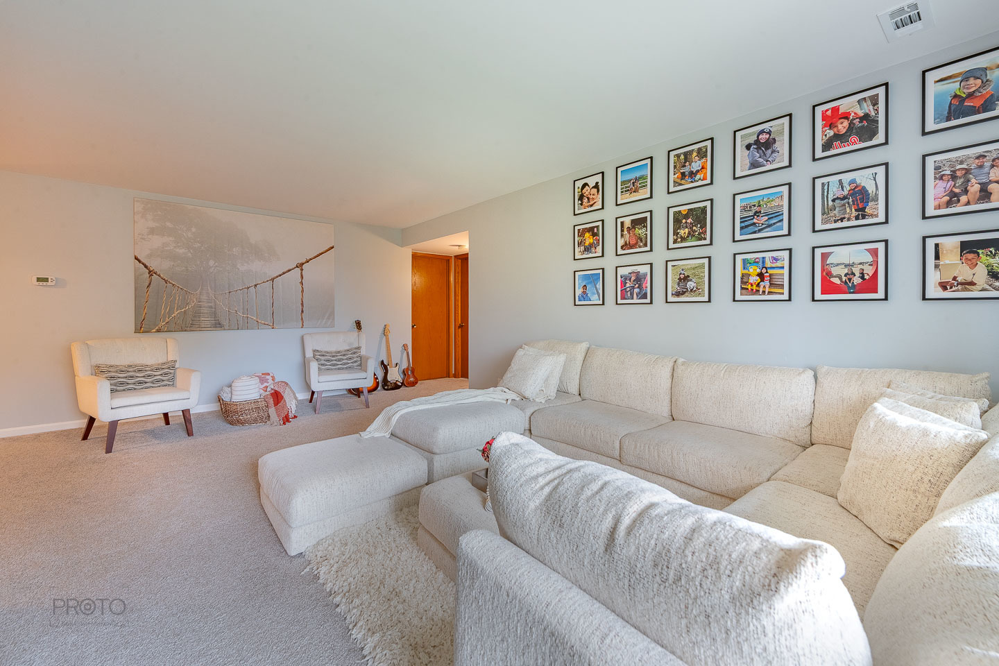 11015 South 84th Avenue, Unit 3C Palos Hills, IL 60465 - Photo 4 of 30 a living room with furniture and baby bed