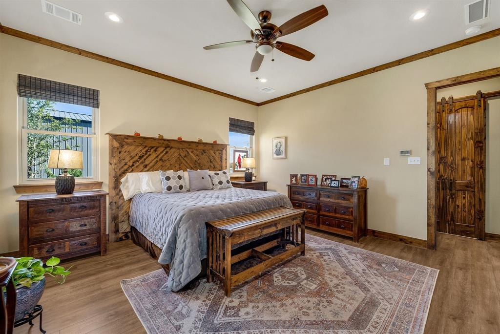 650 Scoggins Road Tioga, TX 76271 - Photo 12 of 32