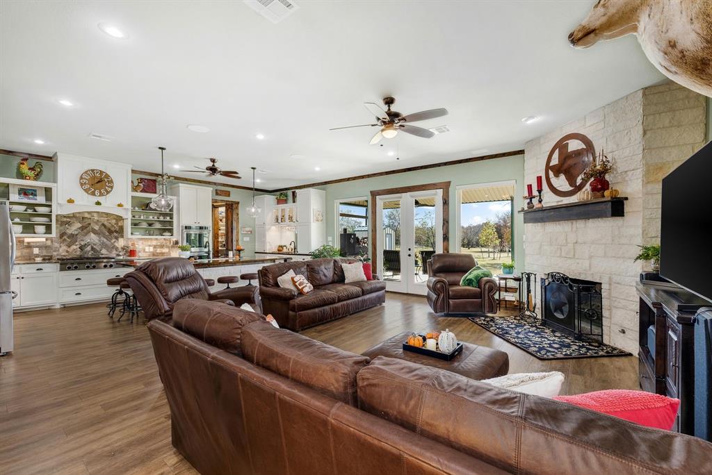 650 Scoggins Road Tioga, TX 76271 - Photo 15 of 32