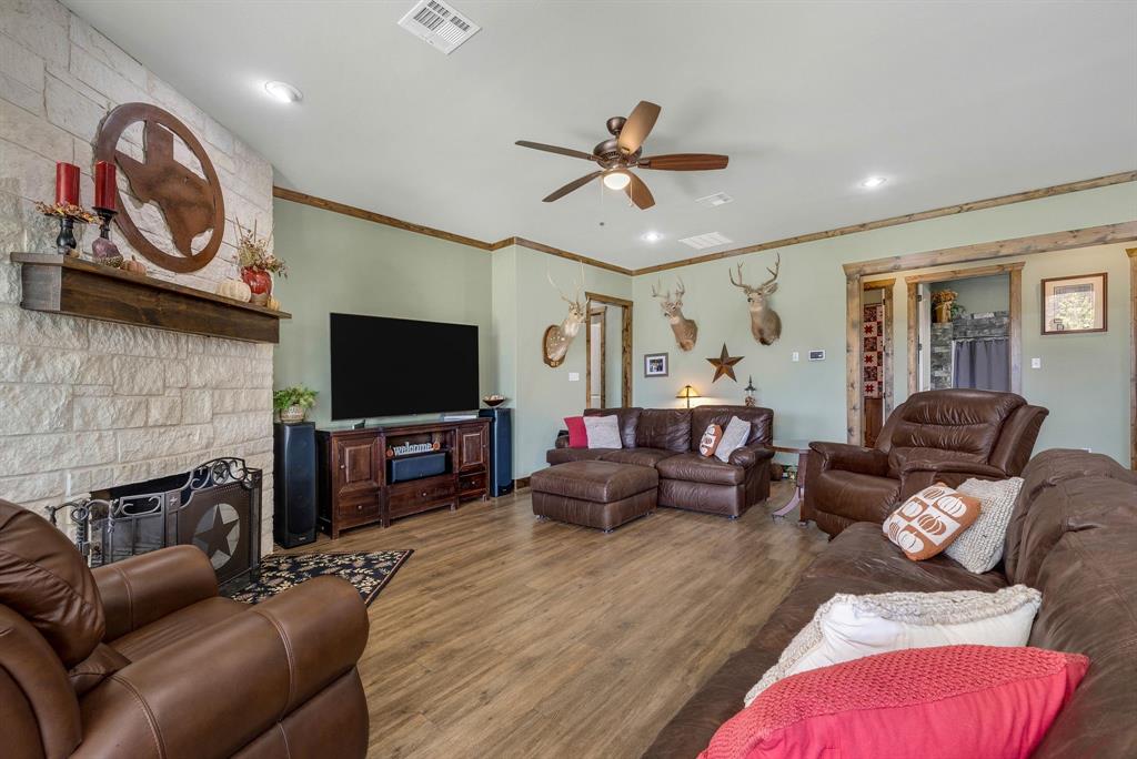 650 Scoggins Road Tioga, TX 76271 - Photo 16 of 32