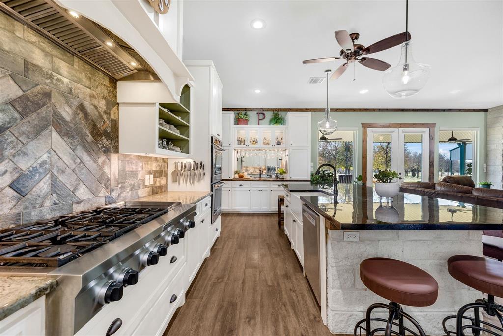 650 Scoggins Road Tioga, TX 76271 - Photo 10 of 32