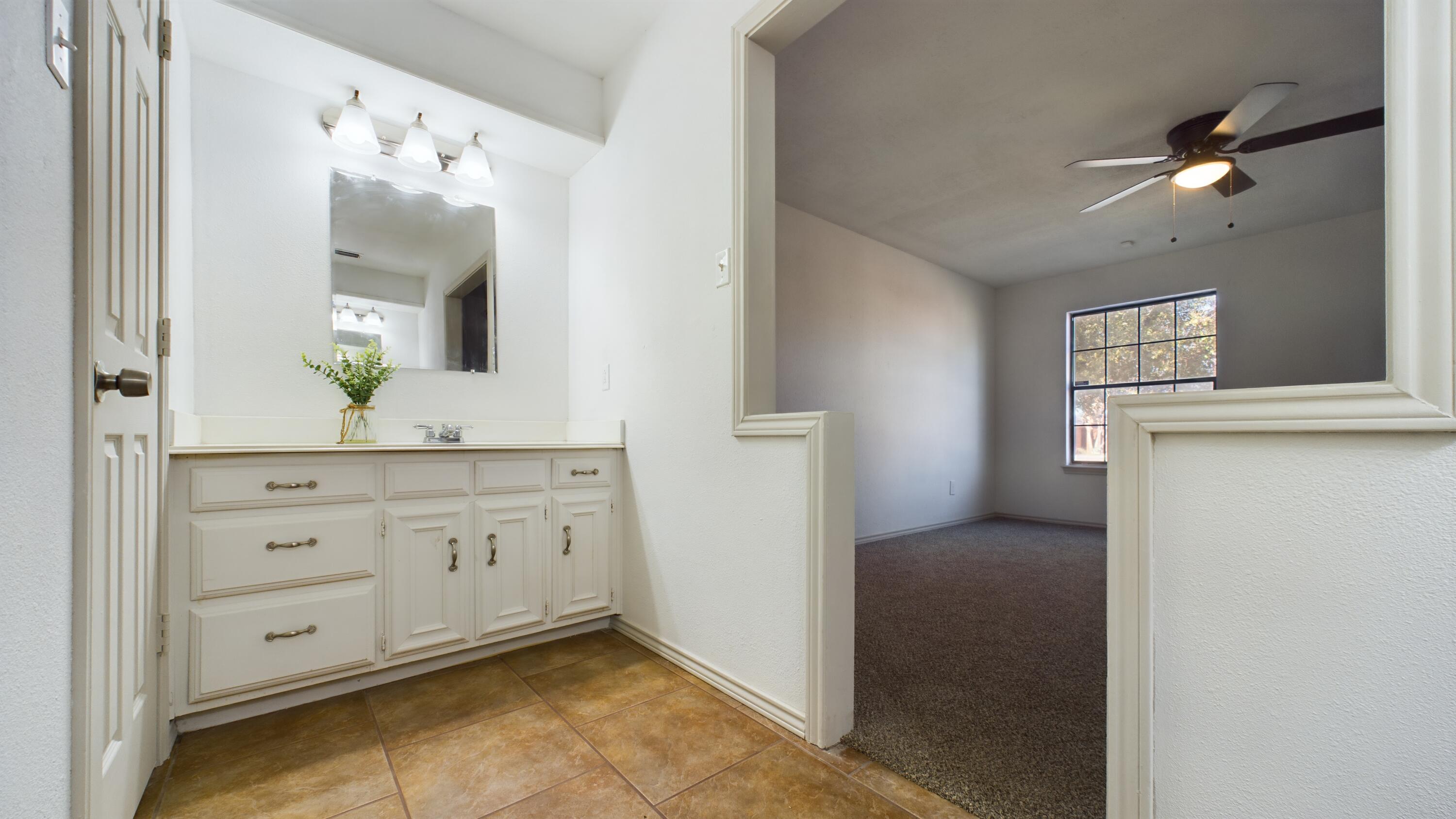 3419 101st Street Lubbock, TX 79423 - Photo 16 of 26 IMG_6305