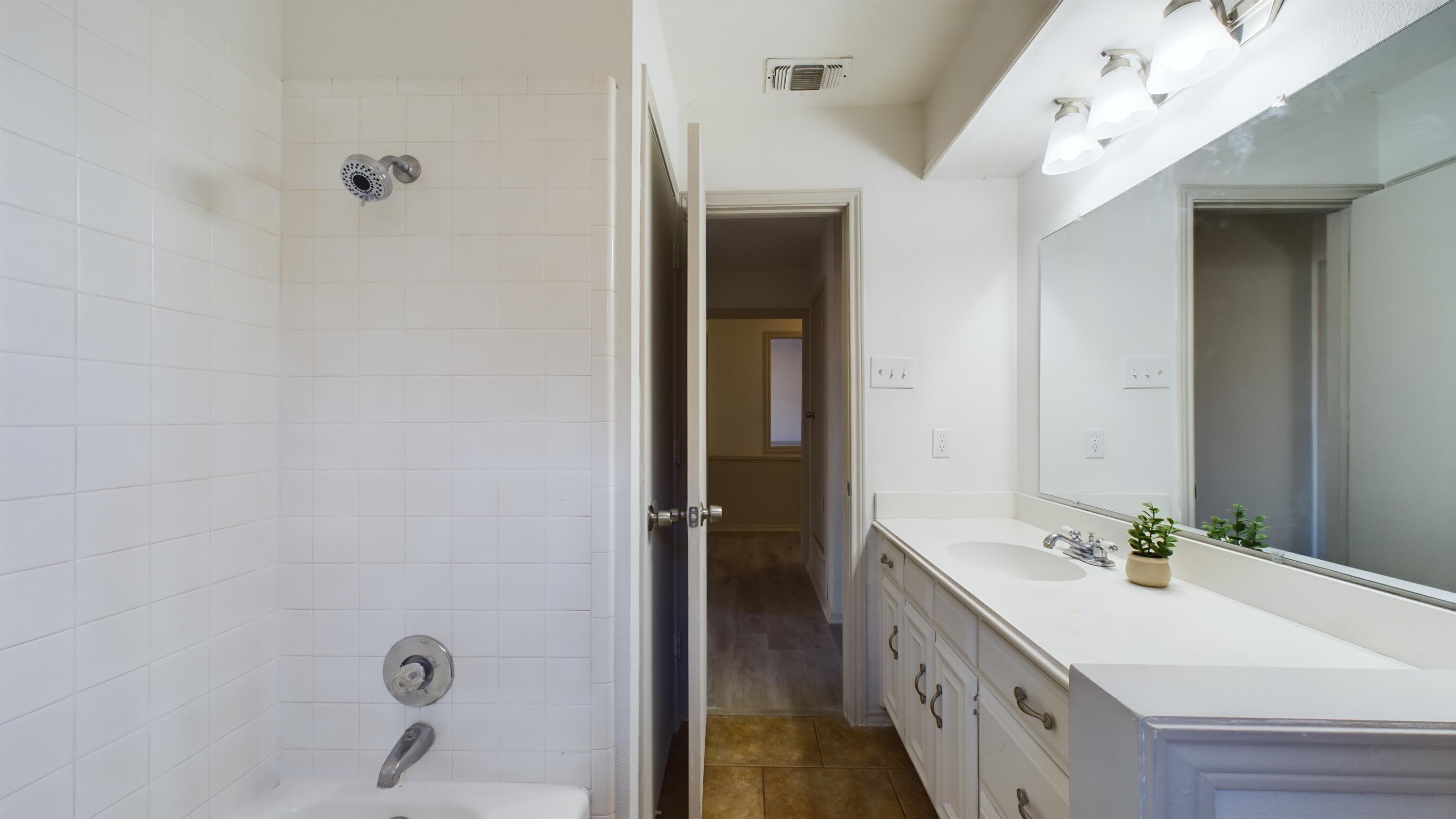 3419 101st Street Lubbock, TX 79423 - Photo 20 of 26 IMG_6311