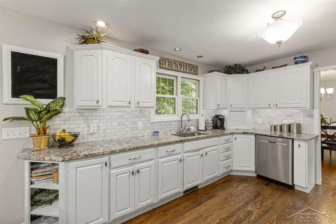 12752 West Ridge Circle Freeland, MI 48623 - Photo 10 of 39 50049992-9.JPG