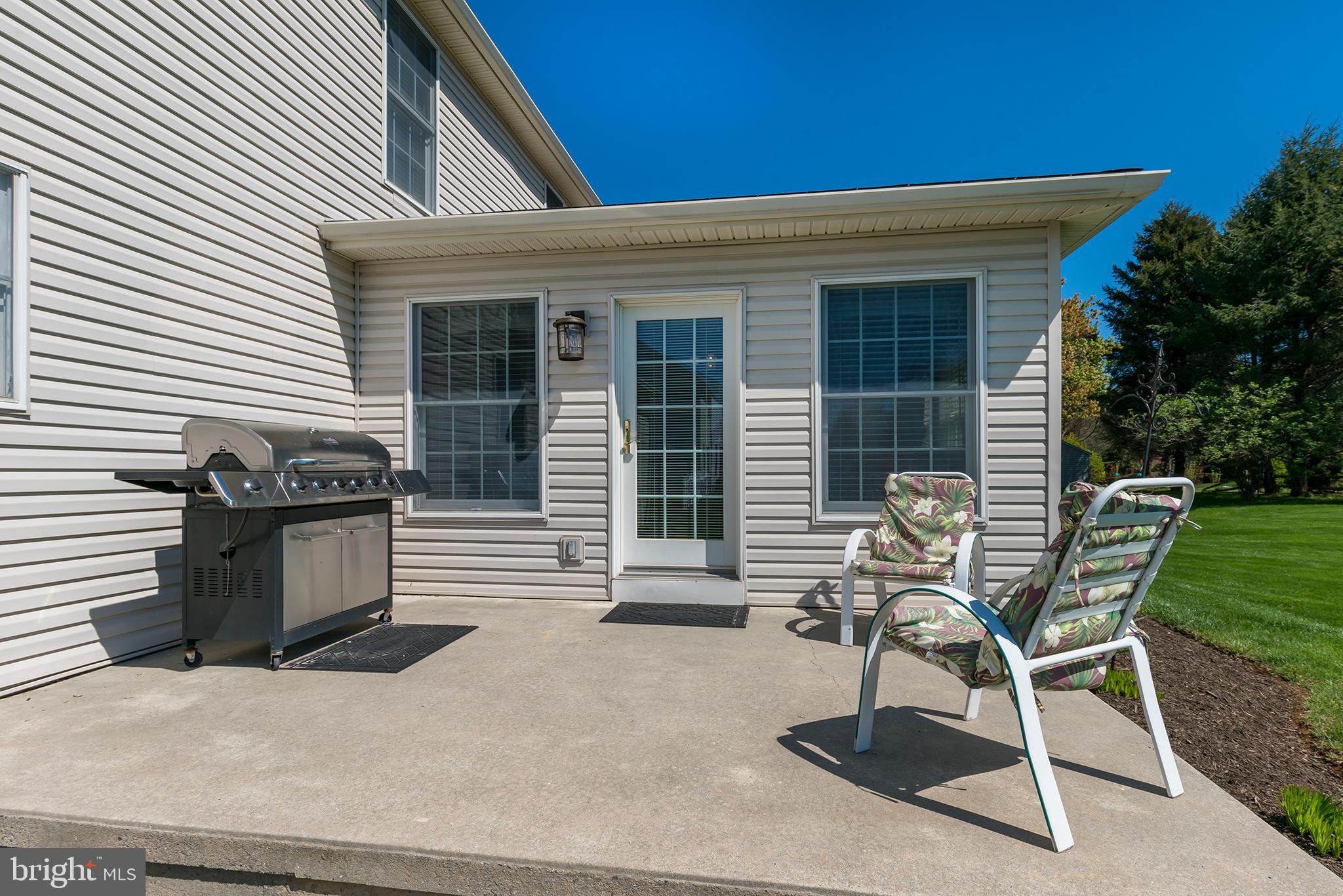 312 Royal Hunt Way Lititz, PA 17543 - Photo 22 of 27 Patio