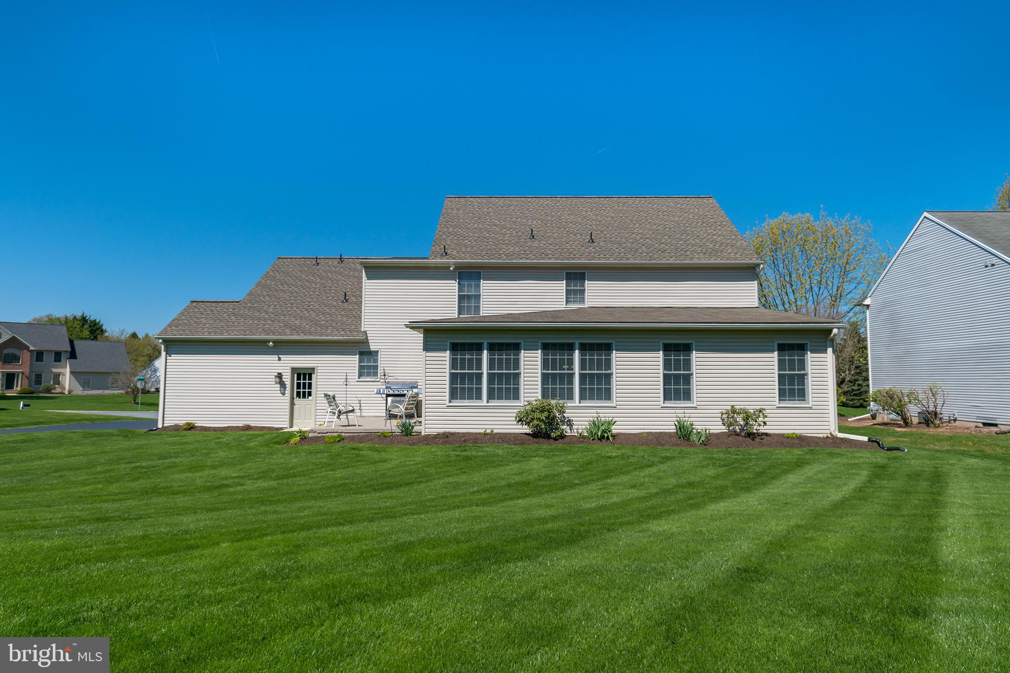 312 Royal Hunt Way Lititz, PA 17543 - Photo 26 of 27 Rear View