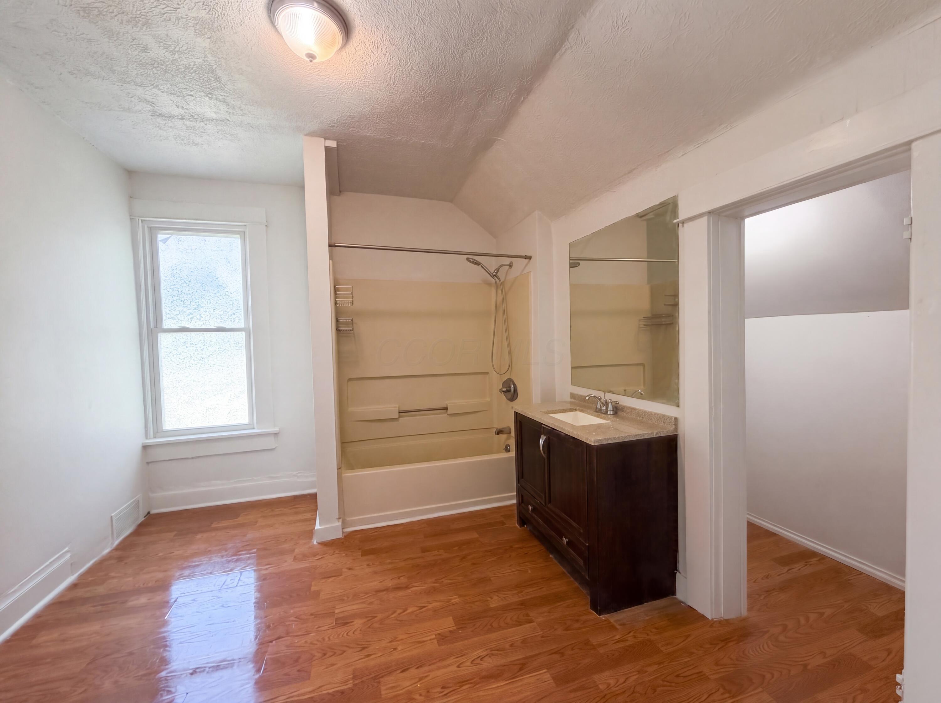 65 West Harrison Street Delaware, OH 43015 - Photo 15 of 26 listing_14