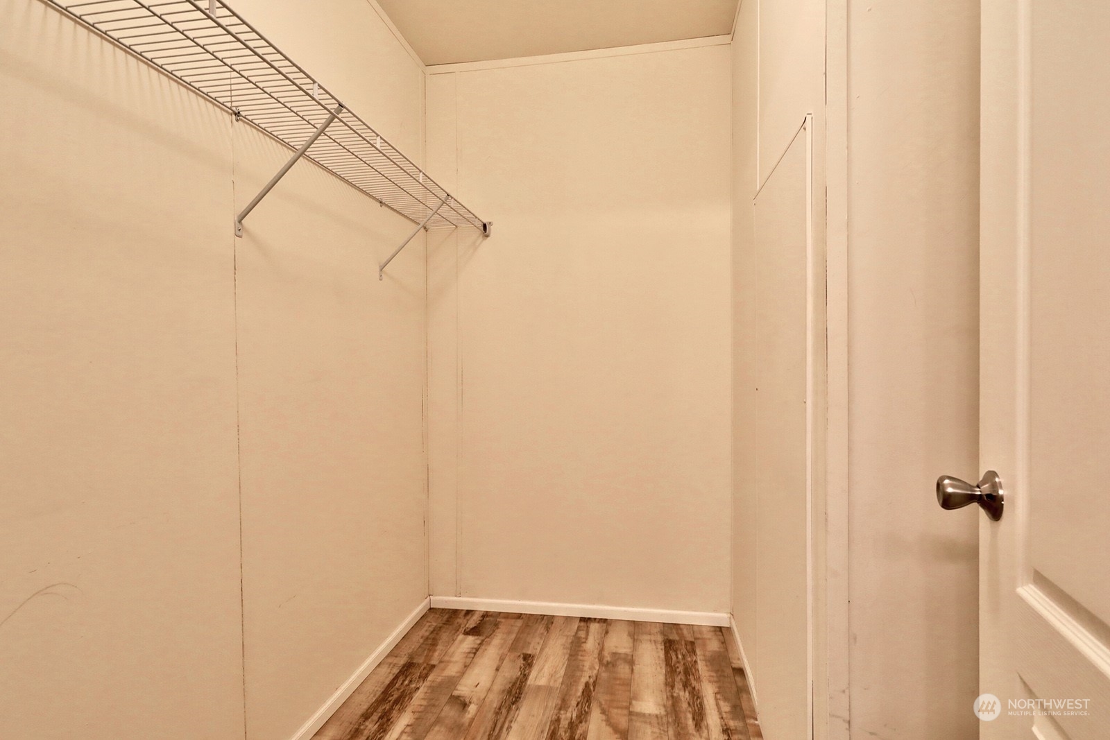 2811 East Andreason Road Langley, WA 98260 - Photo 25 of 38 a view of a room