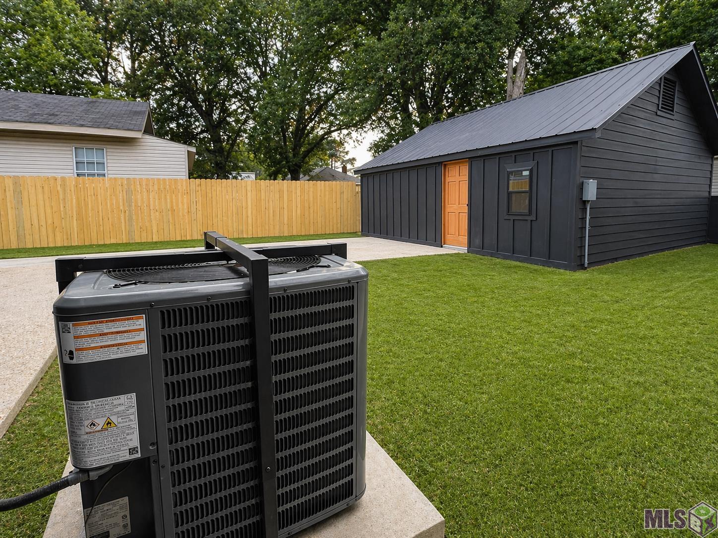 2537 Madison Avenue Baton Rouge, LA 70802 - Photo 23 of 25 backyard