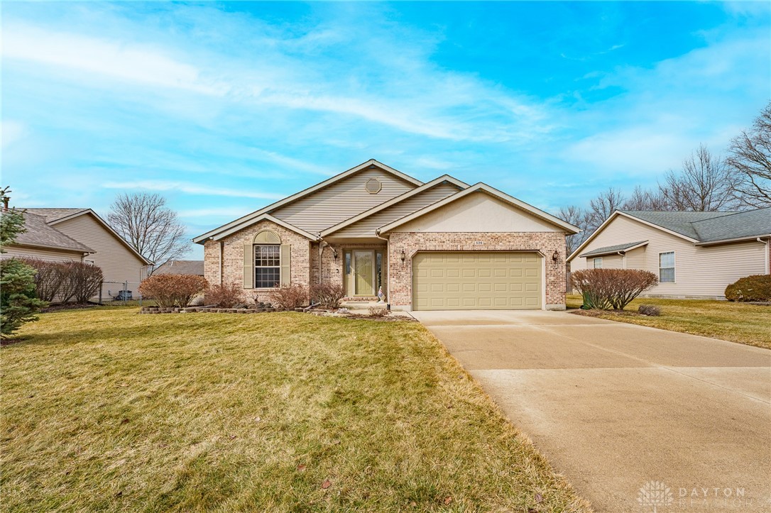 526 West Hoewisher Road Sidney, OH 45365 - Photo 2 of 34