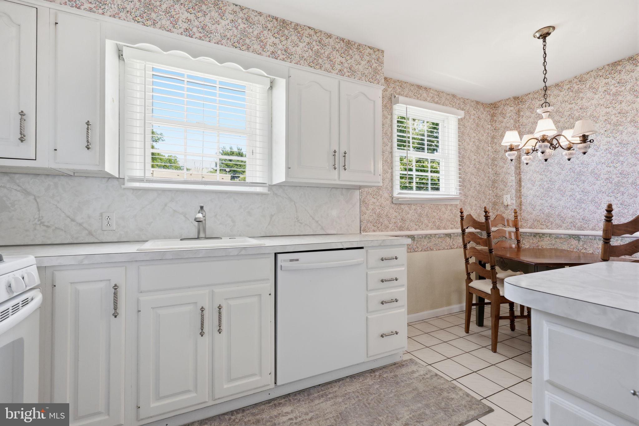 3817 Kirkwood Road Philadelphia, PA 19114 - Photo 16 of 32 Dishwasher