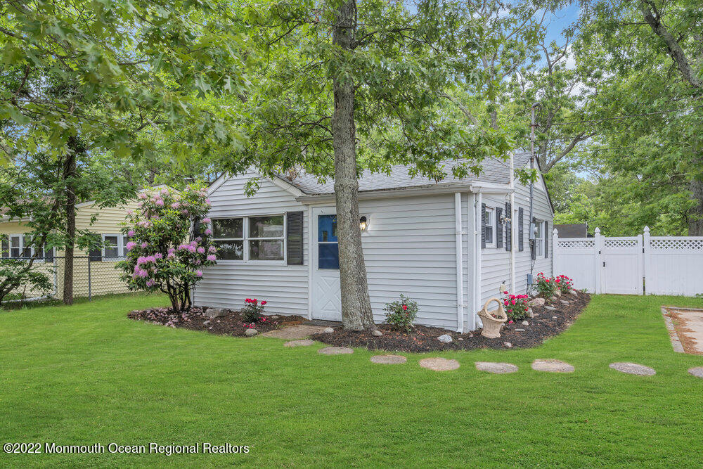 2 Central Avenue Waretown, NJ 08758 - Photo 2 of 21 front