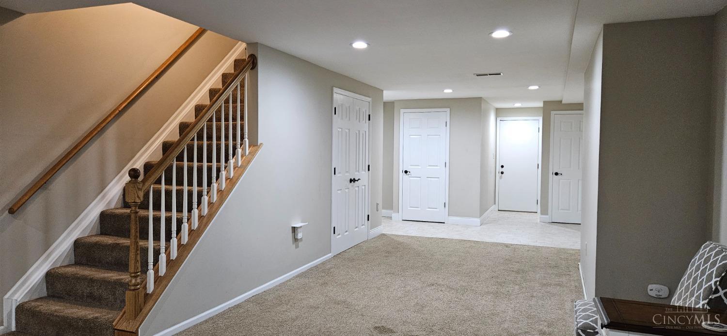 651 North Meadowcrest Road Cincinnati, OH 45231 - Photo 32 of 50 Gallery Image 32