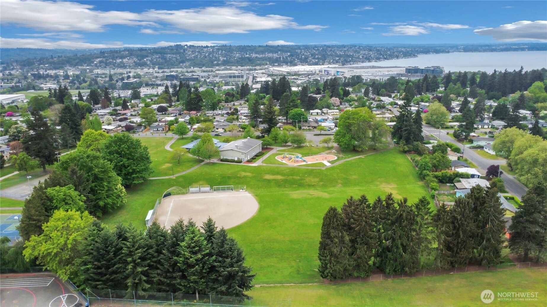 838 Harrington Avenue Northeast Renton, WA 98056 - Photo 32 of 38