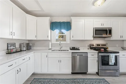 $325,000 | 213 St Louis Avenue, Woonsocket, RI 02895