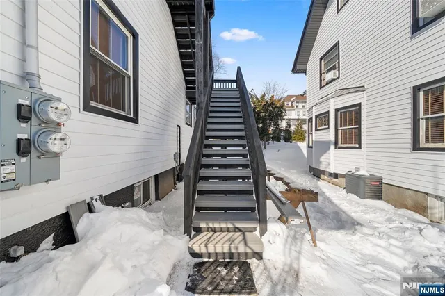 $2,000 | 4 Francis Place, Unit 2, Montclair, NJ 07042