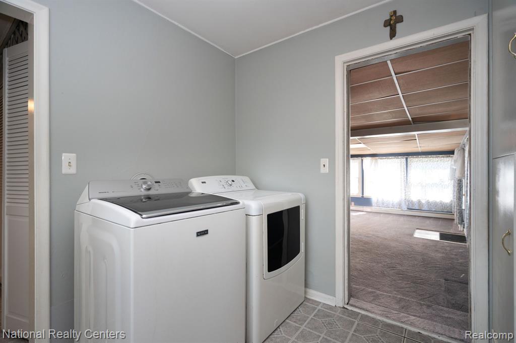 21059 Wick Road Taylor, MI 48180 - Photo 17 of 37