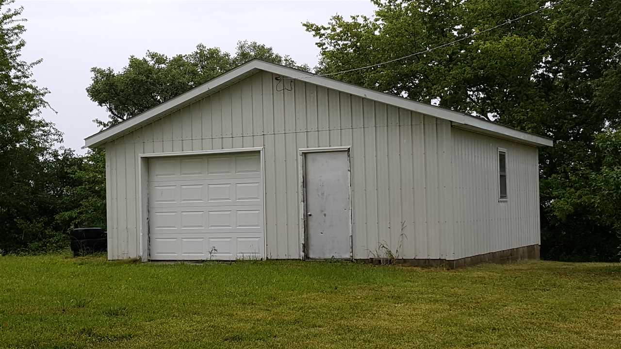 1233 West State Rte 352 Boswell, IN 47921 - Photo 6 of 9 Gallery Image 6