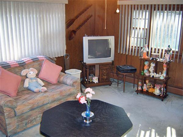 51 Loud Road Holbrook, MA 02343 - Photo 5 of 17 Gallery Image 5