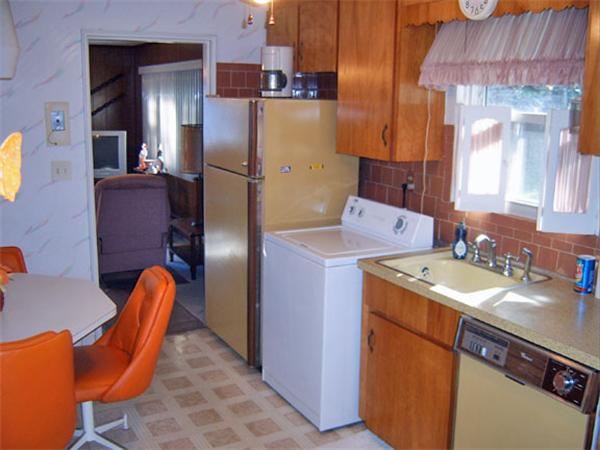 51 Loud Road Holbrook, MA 02343 - Photo 7 of 17 Gallery Image 7