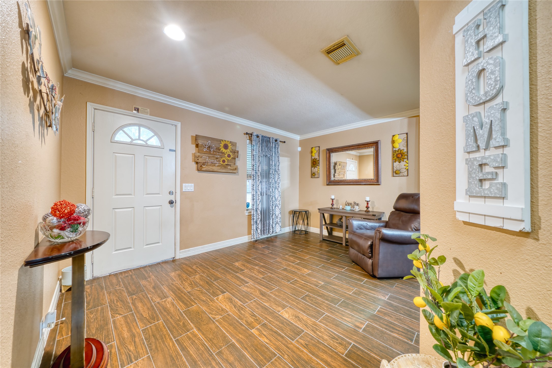 2210 Mountain Ranch Drive Houston, TX 77049 - Photo 12 of 36