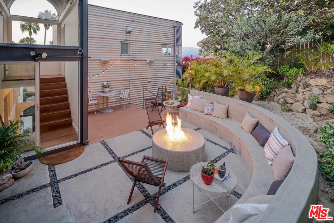 3711 Prestwick Drive Los Angeles, CA 90027 - Photo 32 of 37 a view of a chairs and tables in patio