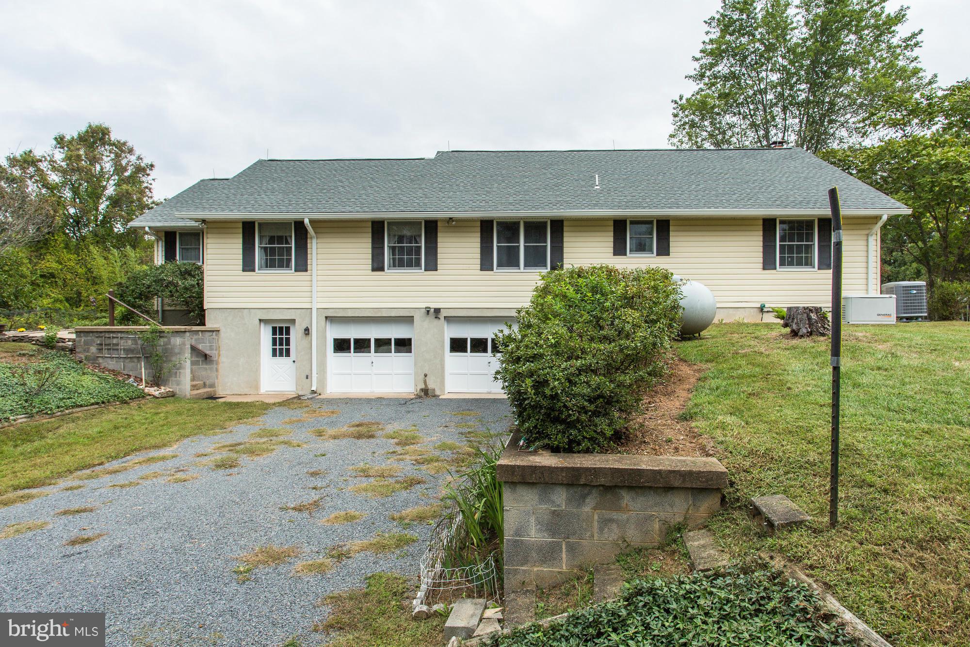 238 Hunters Road Washington, VA 22747 - Photo 25 of 30 Back of house