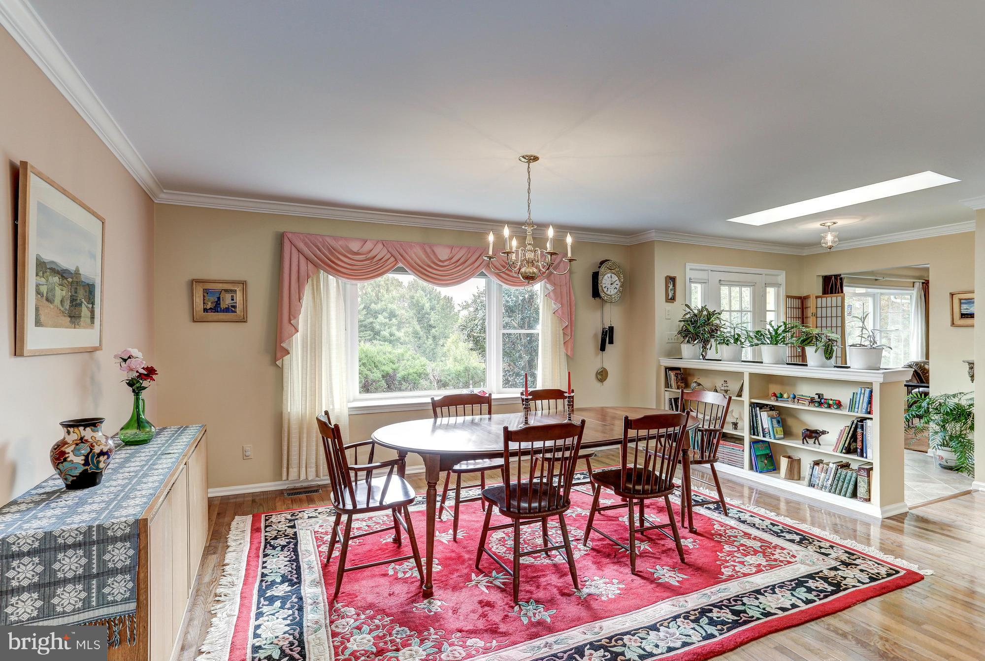 238 Hunters Road Washington, VA 22747 - Photo 9 of 30 Perfect for entertaining