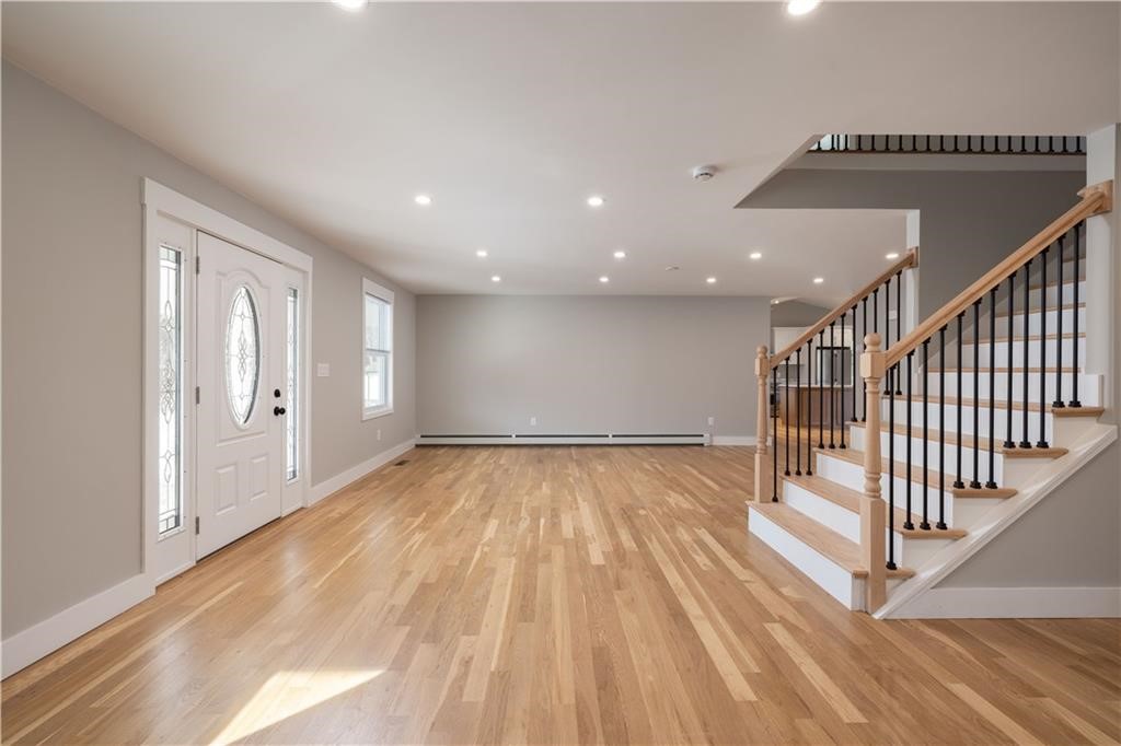 311 Hope Road Cranston, RI 02921 - Photo 14 of 33