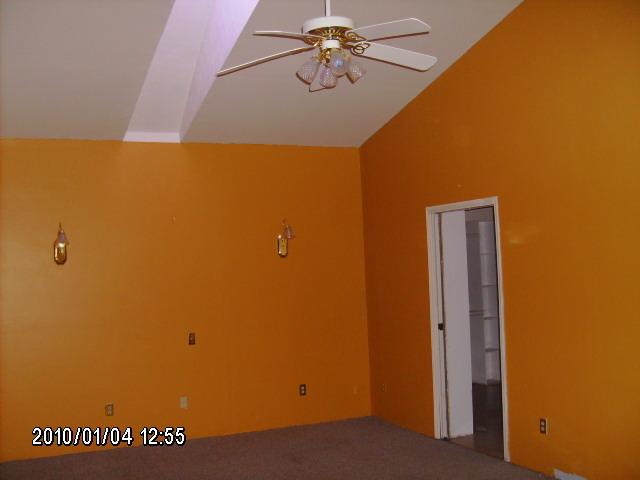 1410 Eton Road Hardy, VA 24101 - Photo 4 of 5 a view of a hallway with a small space