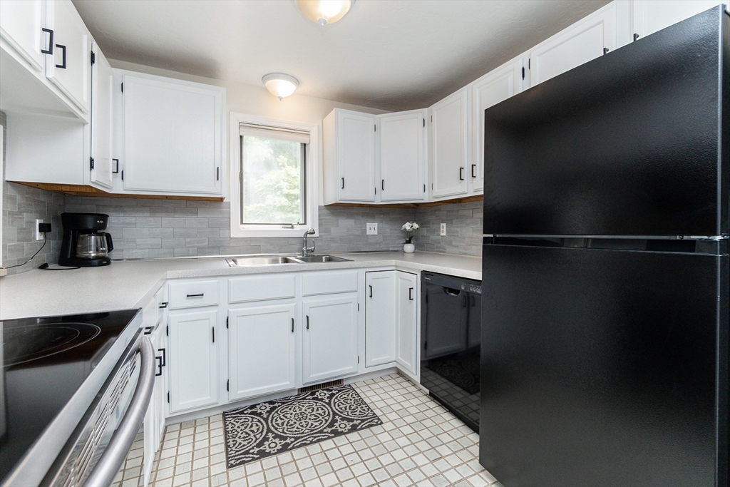 24 Coventry Road, Unit 24 Grafton, MA 01519 - Photo 4 of 21 Gallery Image 4