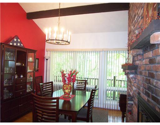 33 Griffith Road North Kingstown, RI 02874 - Photo 6 of 15 Dining Room.