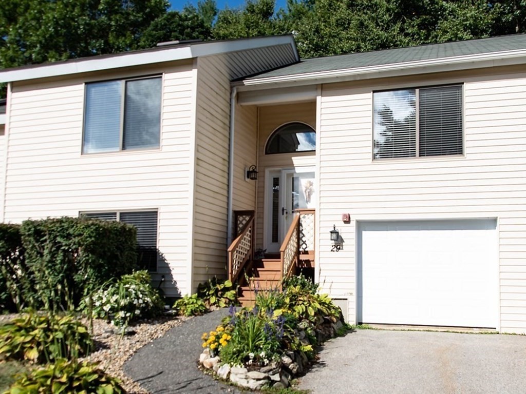 29 Ridgewood Drive, Unit 29 Atkinson, NH 03811 - Photo 2 of 26 Gallery Image 2