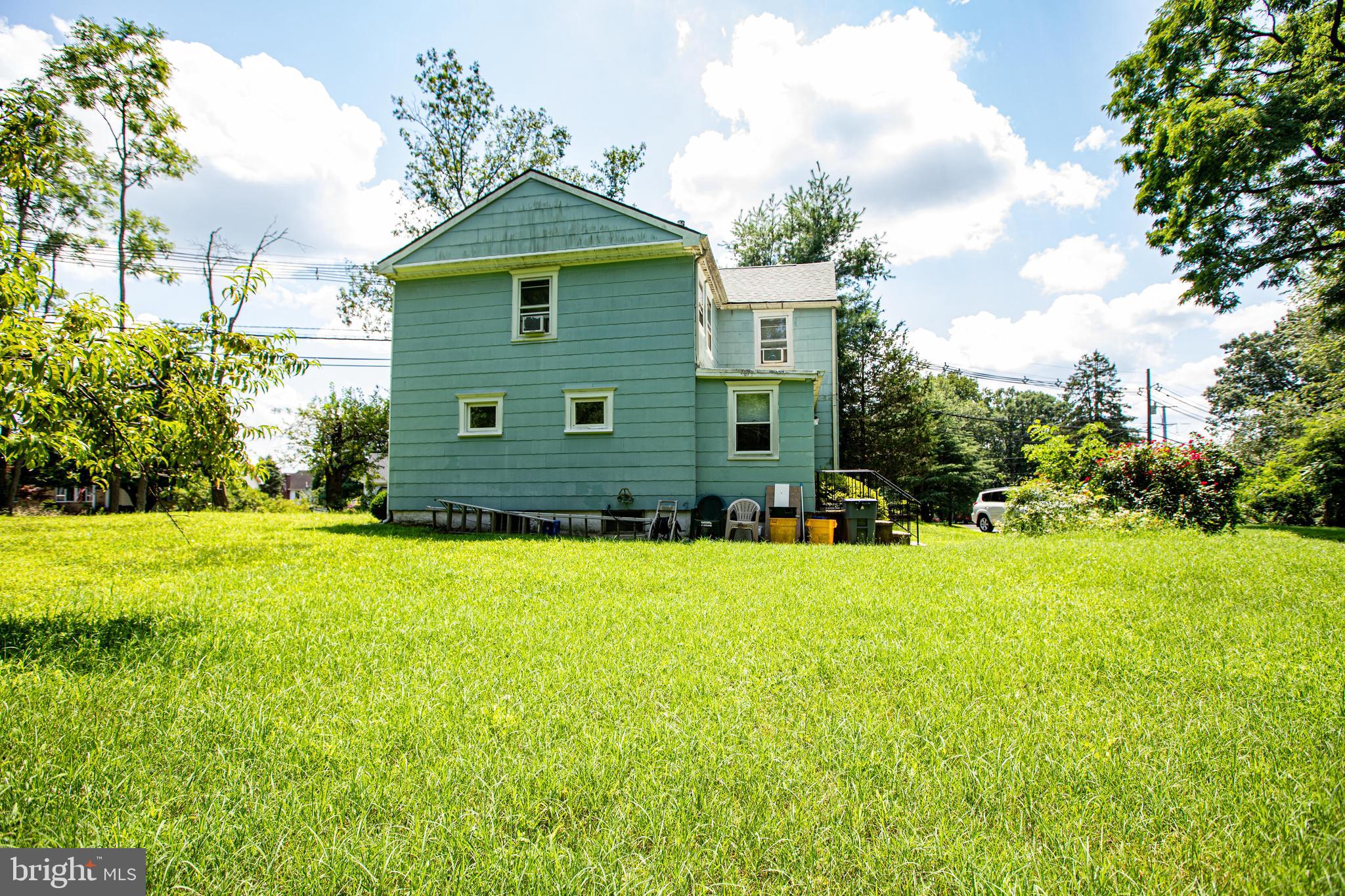 752 Groveville Road Hamilton, NJ 08620 - Photo 30 of 33 a front view of a house with a garden
