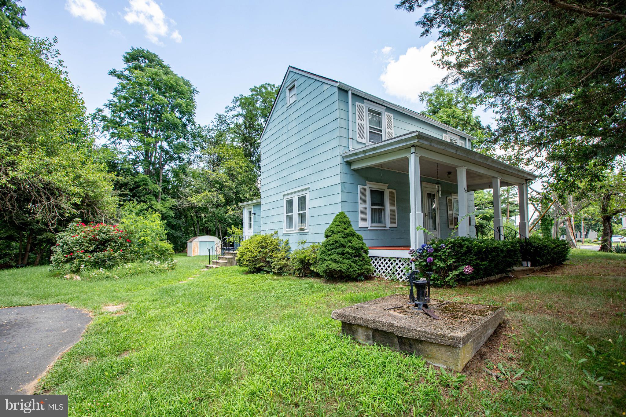 752 Groveville Road Hamilton, NJ 08620 - Photo 3 of 33 a front view of house with a garden