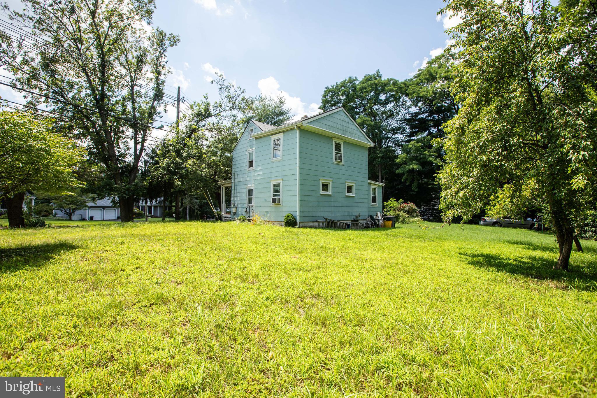 752 Groveville Road Hamilton, NJ 08620 - Photo 31 of 33 a front view of a house with garden