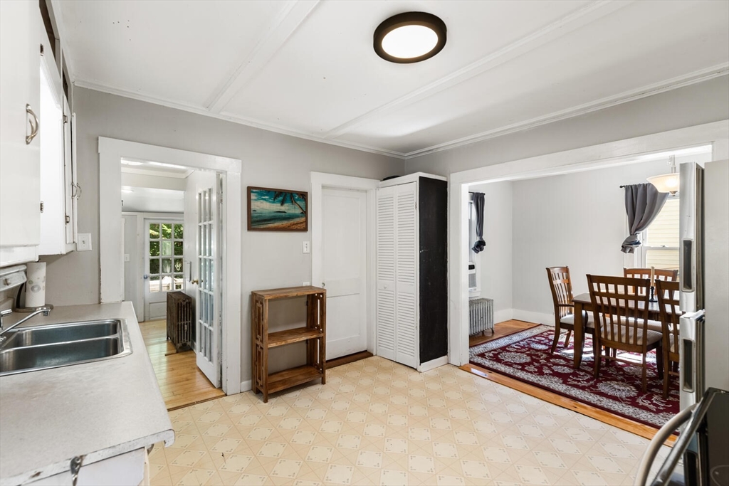 12 Harold Avenue Gloucester, MA 01930 - Photo 11 of 23 a view of a livingroom with furniture