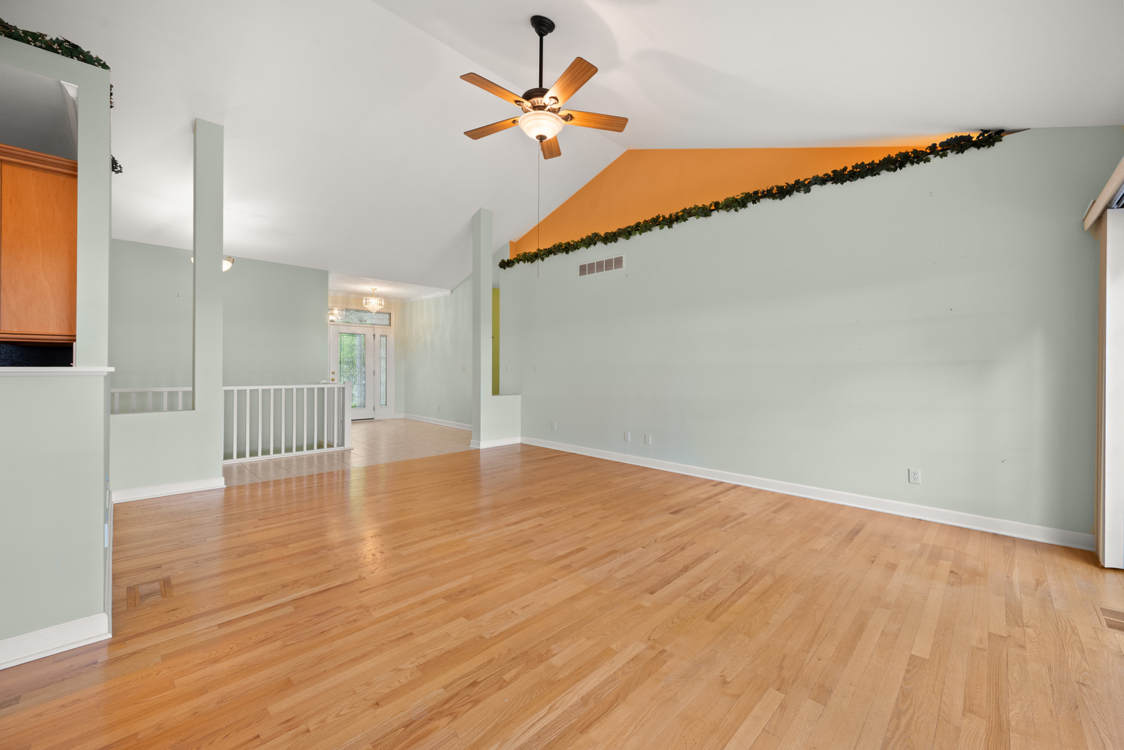 223 Quinlan Avenue DeKalb, IL 60115 - Photo 10 of 53