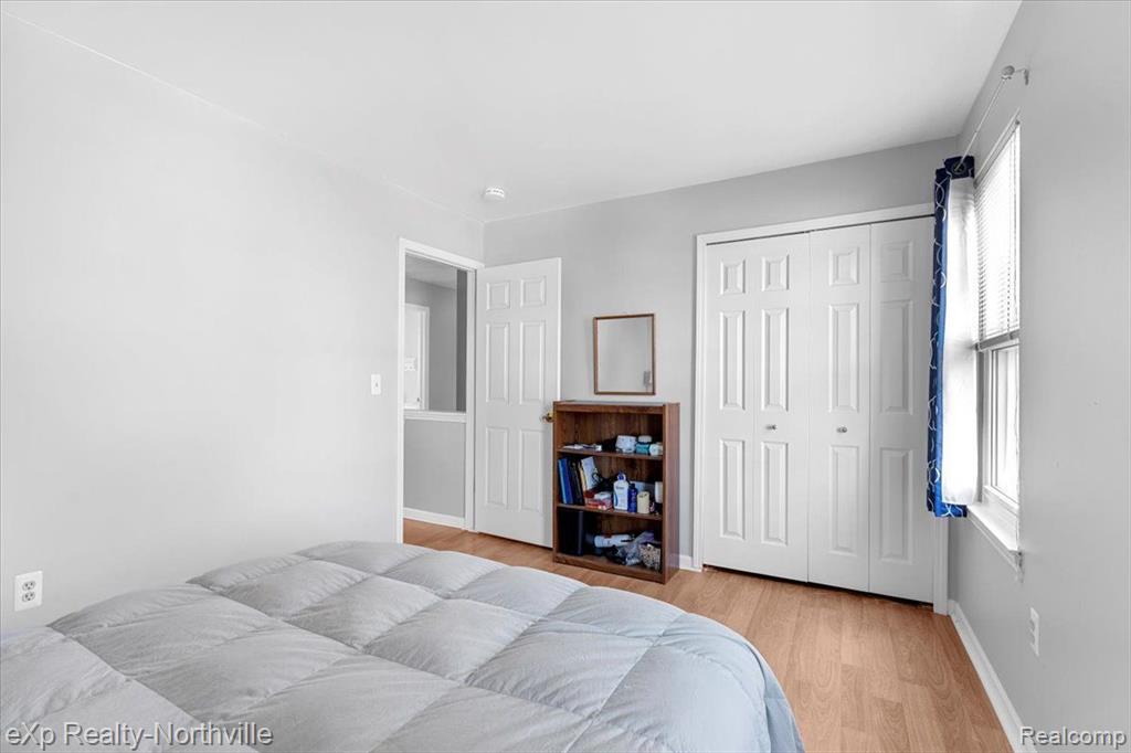 7214 Chichester Road Canton, MI 48187 - Photo 16 of 44