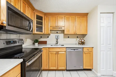 $595,000 | 30 Revere Beach Parkway, Unit 114, Medford, MA 02155
