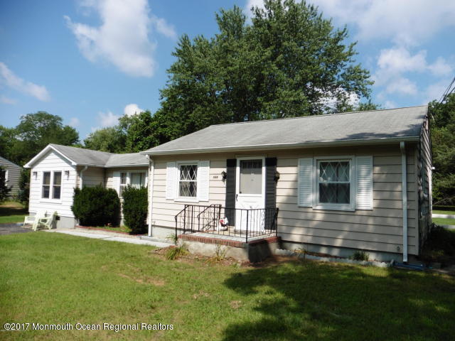 444 Georgia Tavern Road Howell, NJ 07731 - Photo 2 of 13 444Frontal2