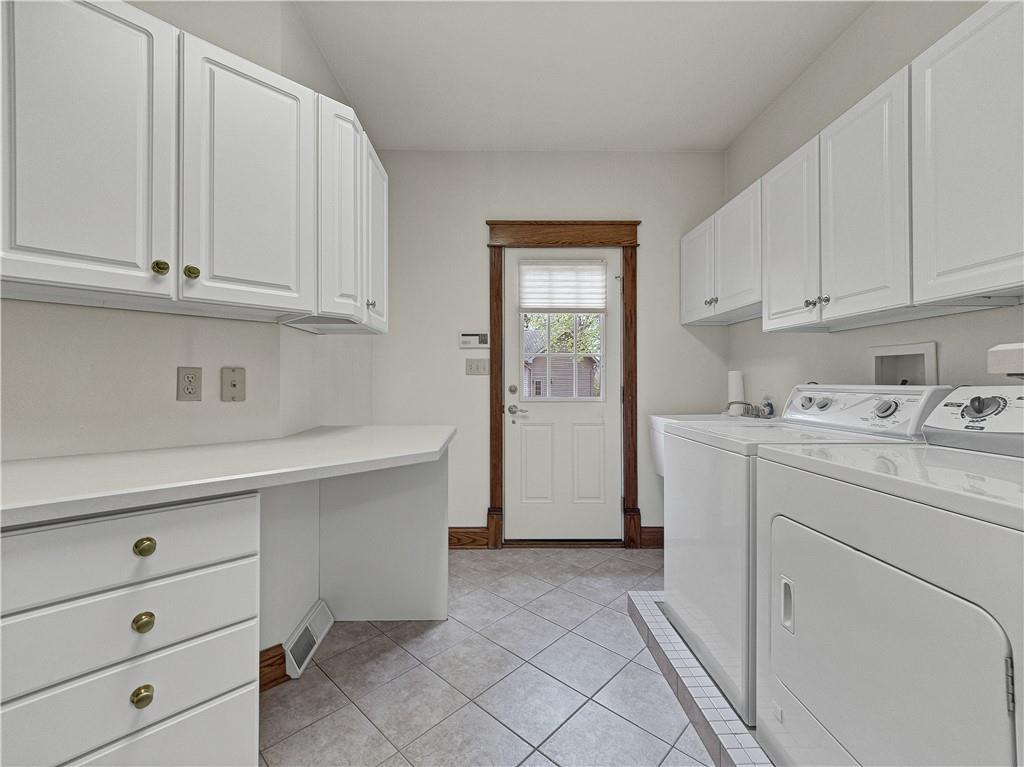 9290 Peebles Road Allison Park, PA 15101 - Photo 13 of 25 a view of cabinets a sink and dishwasher in a kitchen