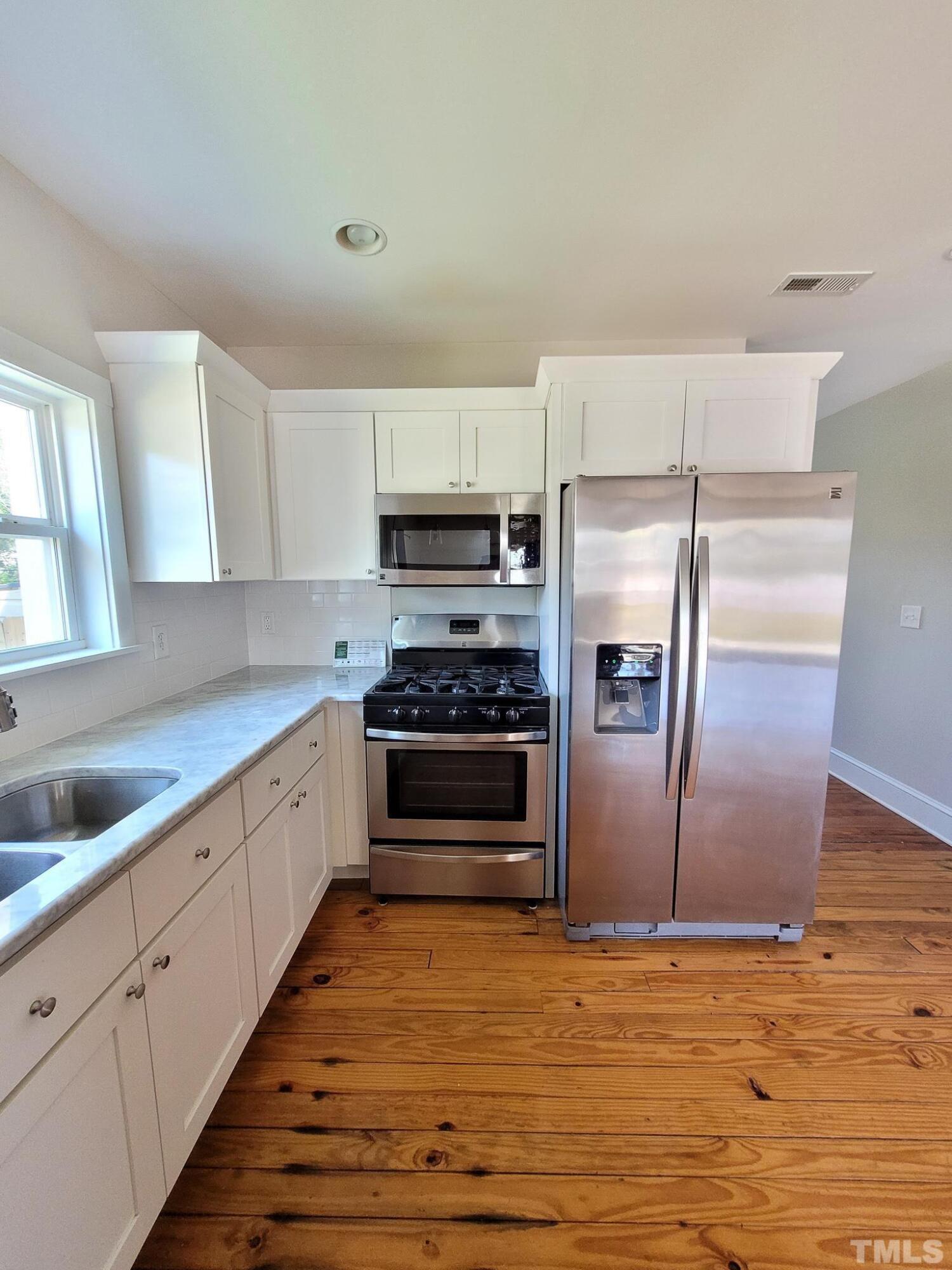 321 Bledsoe Avenue Raleigh, NC 27601 - Photo 11 of 32 Photo #11