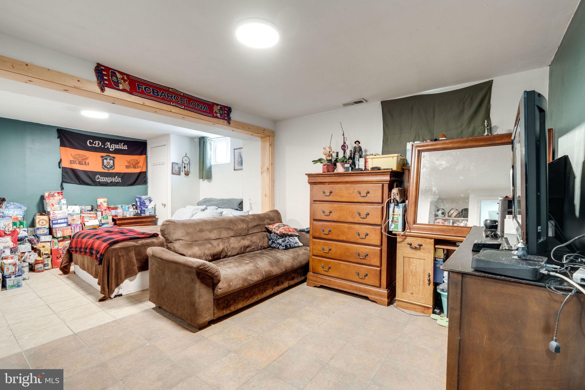 15208 Michigan Rd. Woodbridge, VA 22191 - Photo 30 of 38 ROOM LOWER LEVEL