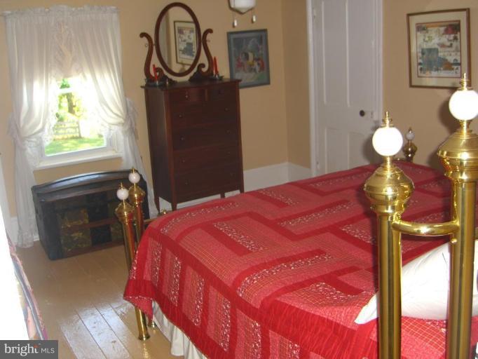 2871 Stonyman Road Luray, VA 22835 - Photo 16 of 19 Bedroom #1